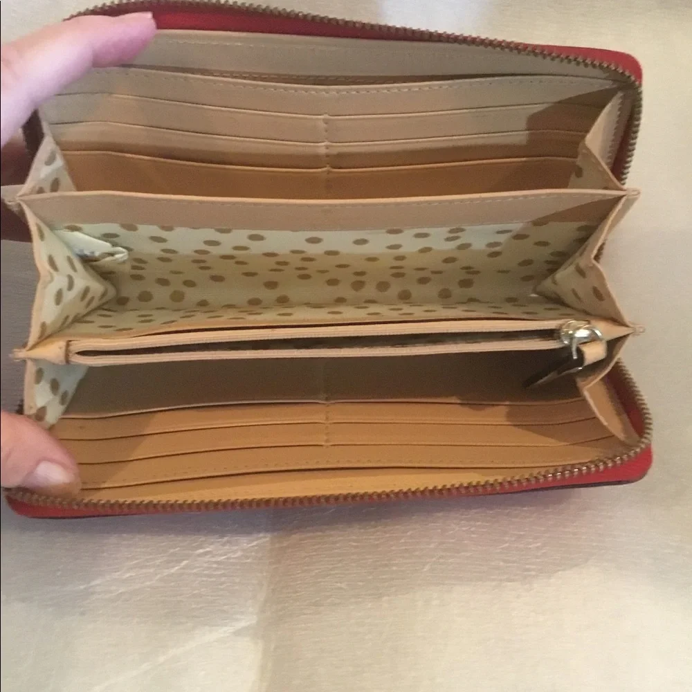 Large Kate Spade Wallet Wristlet.